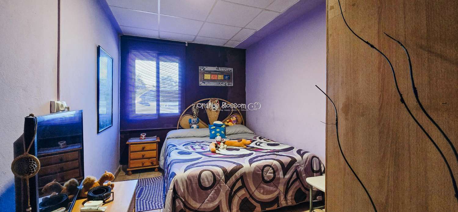 Here we are delighted to present a wonderful opportunity for those seeking space, privacy and the possibility of keeping horses.