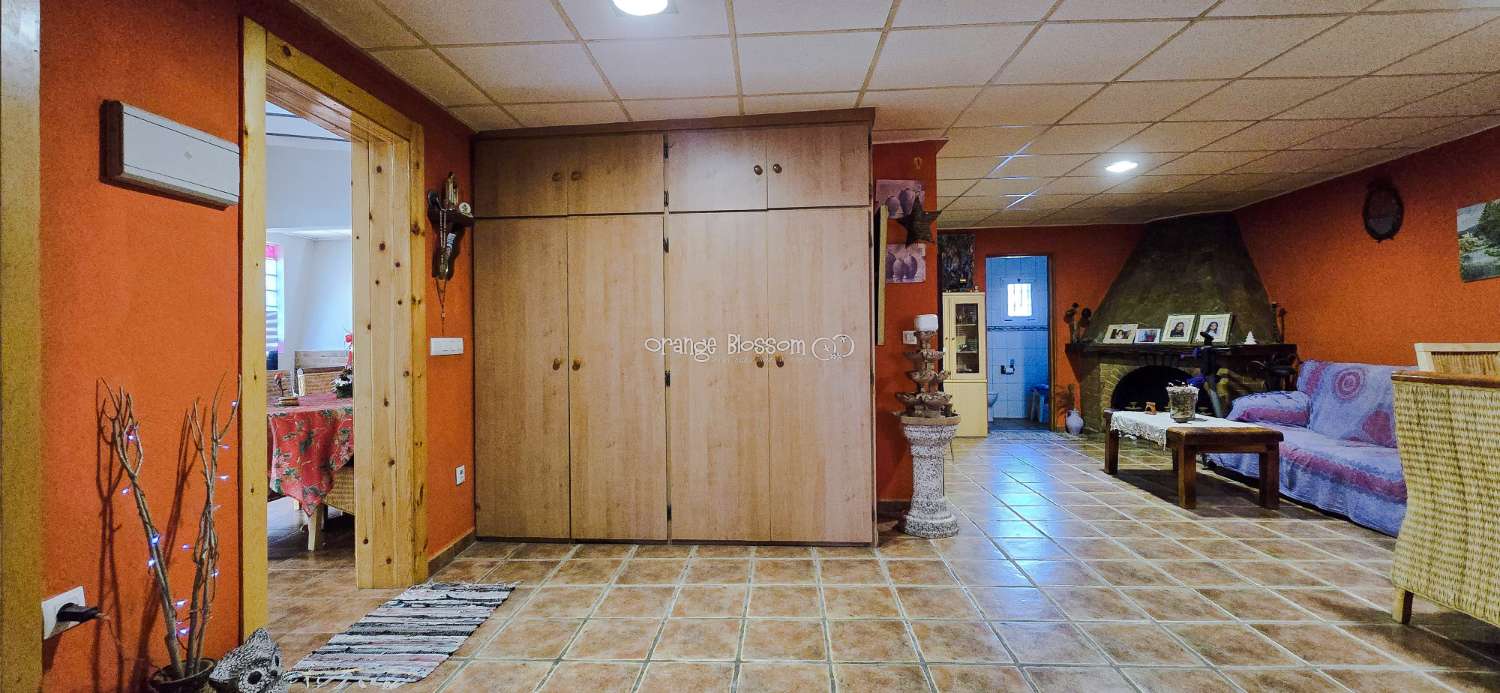 Here we are delighted to present a wonderful opportunity for those seeking space, privacy and the possibility of keeping horses.