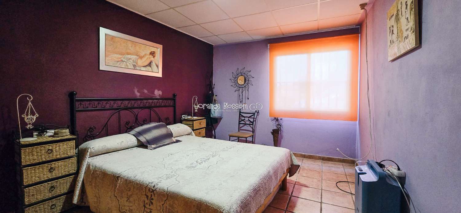 Here we are delighted to present a wonderful opportunity for those seeking space, privacy and the possibility of keeping horses.