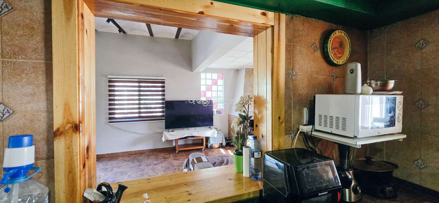 Here we are delighted to present a wonderful opportunity for those seeking space, privacy and the possibility of keeping horses.