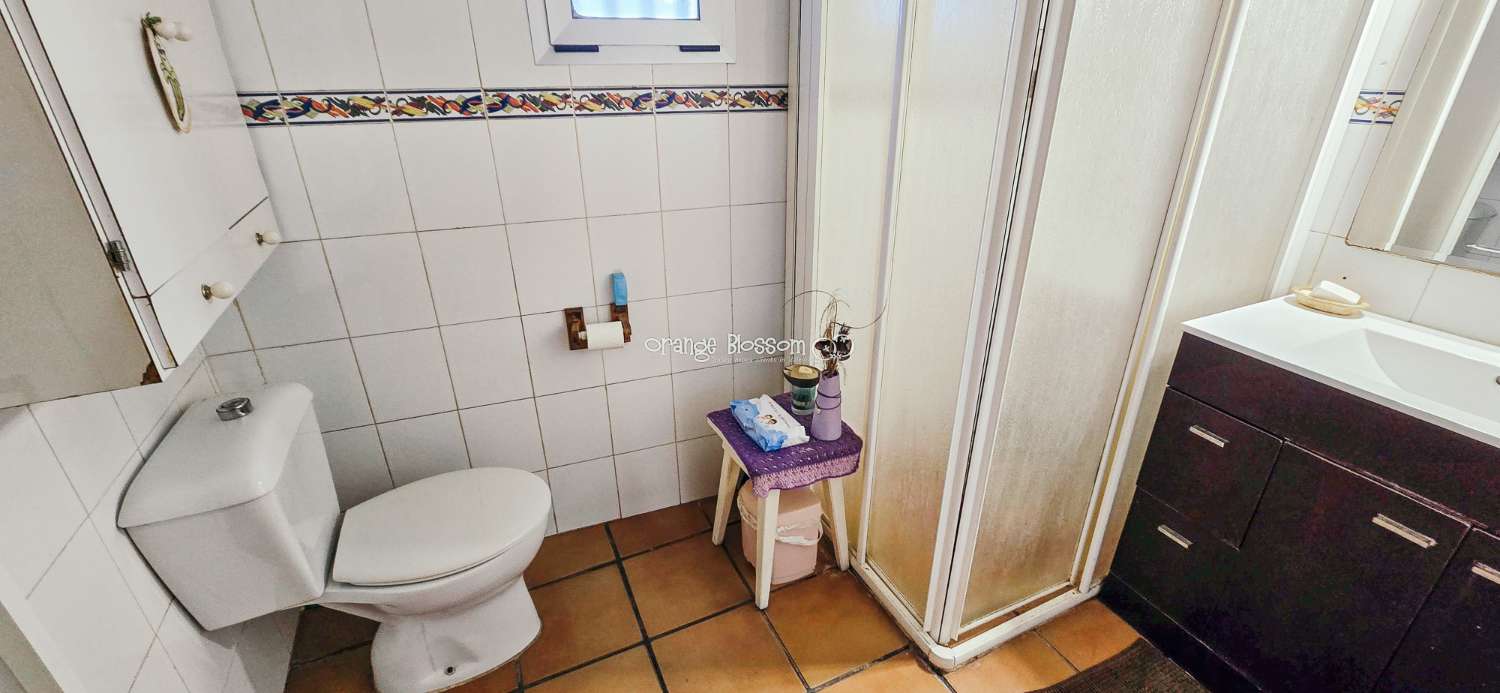 Here we are delighted to present a wonderful opportunity for those seeking space, privacy and the possibility of keeping horses.