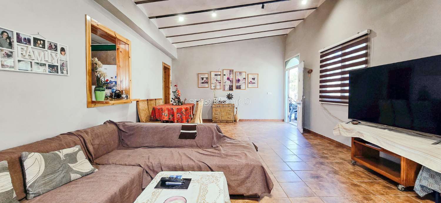 Here we are delighted to present a wonderful opportunity for those seeking space, privacy and the possibility of keeping horses.