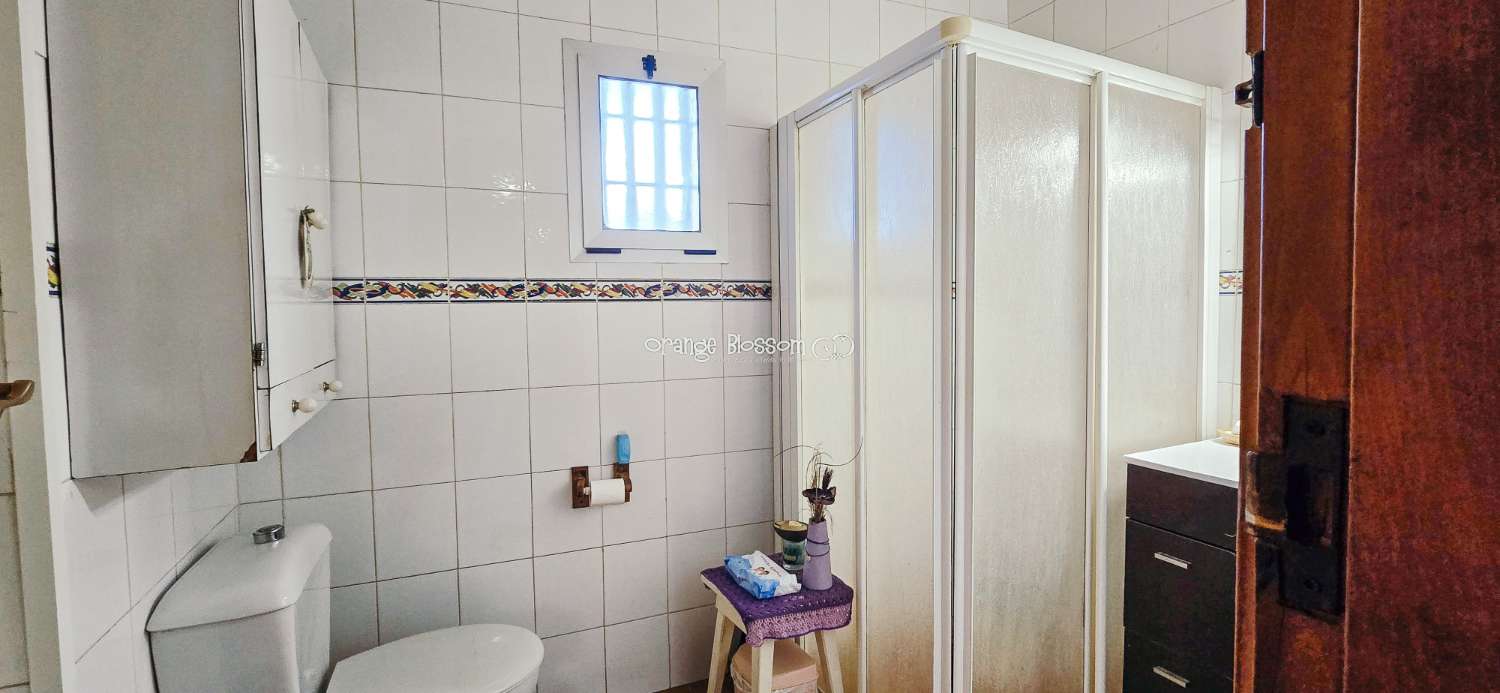 Here we are delighted to present a wonderful opportunity for those seeking space, privacy and the possibility of keeping horses.