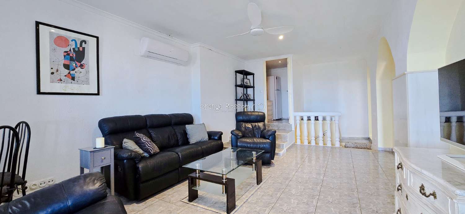 This charming town house oﬀers several unique features that are rarely found in traditional village properties.