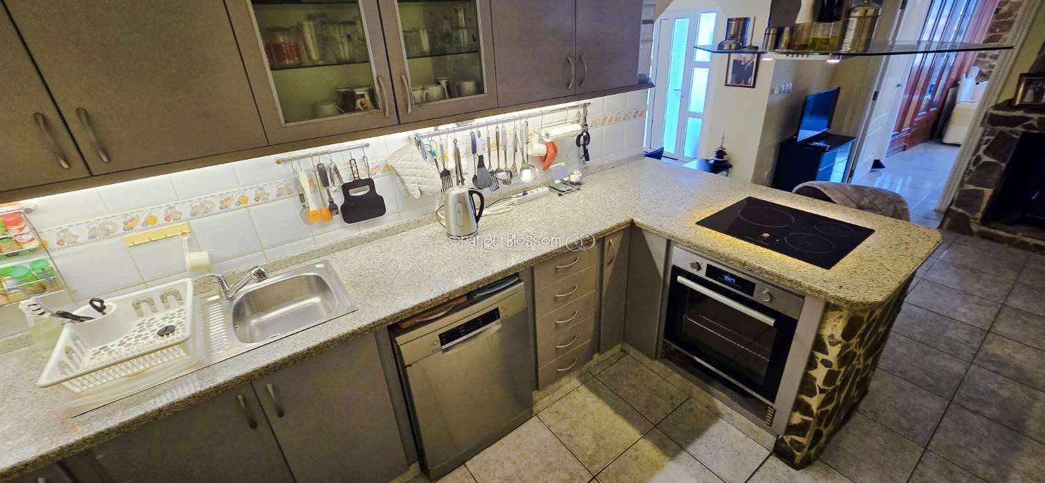 This charming town house oﬀers several unique features that are rarely found in traditional village properties.