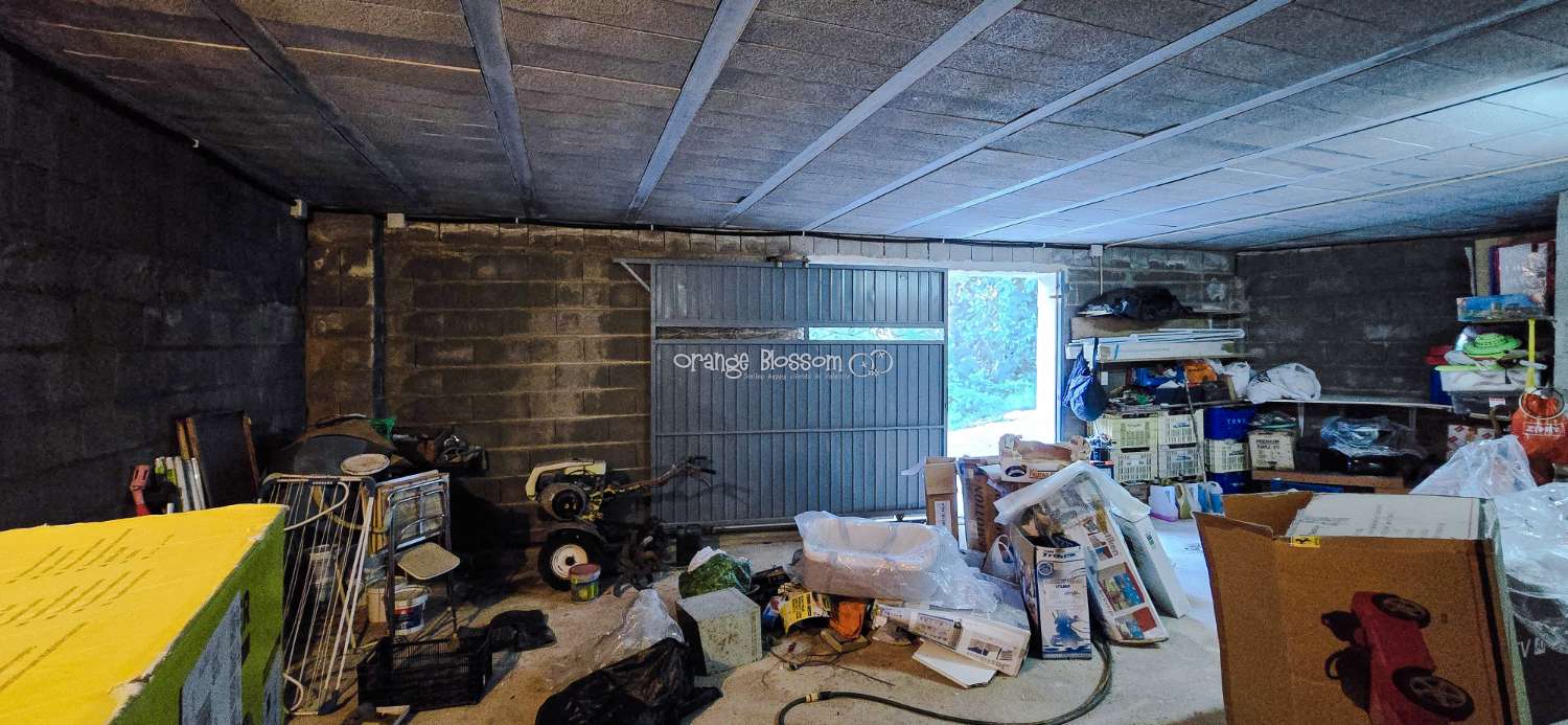 Peace and quiet with fabulous costal views.