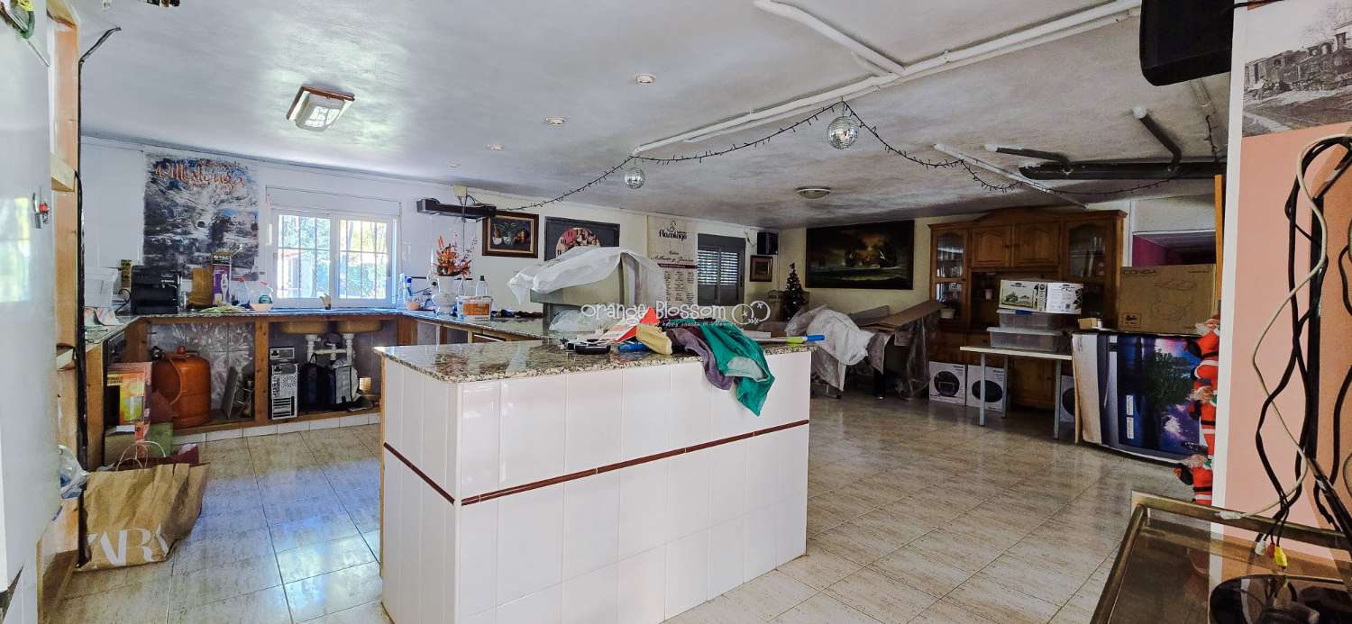 Peace and quiet with fabulous costal views.