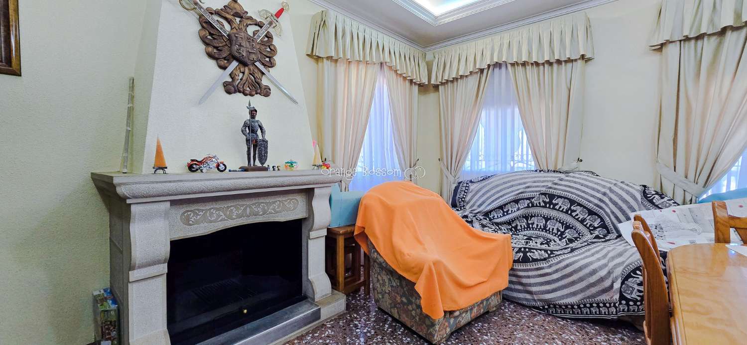 Peace and quiet with fabulous costal views.