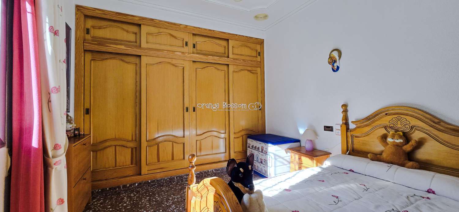 Peace and quiet with fabulous costal views.