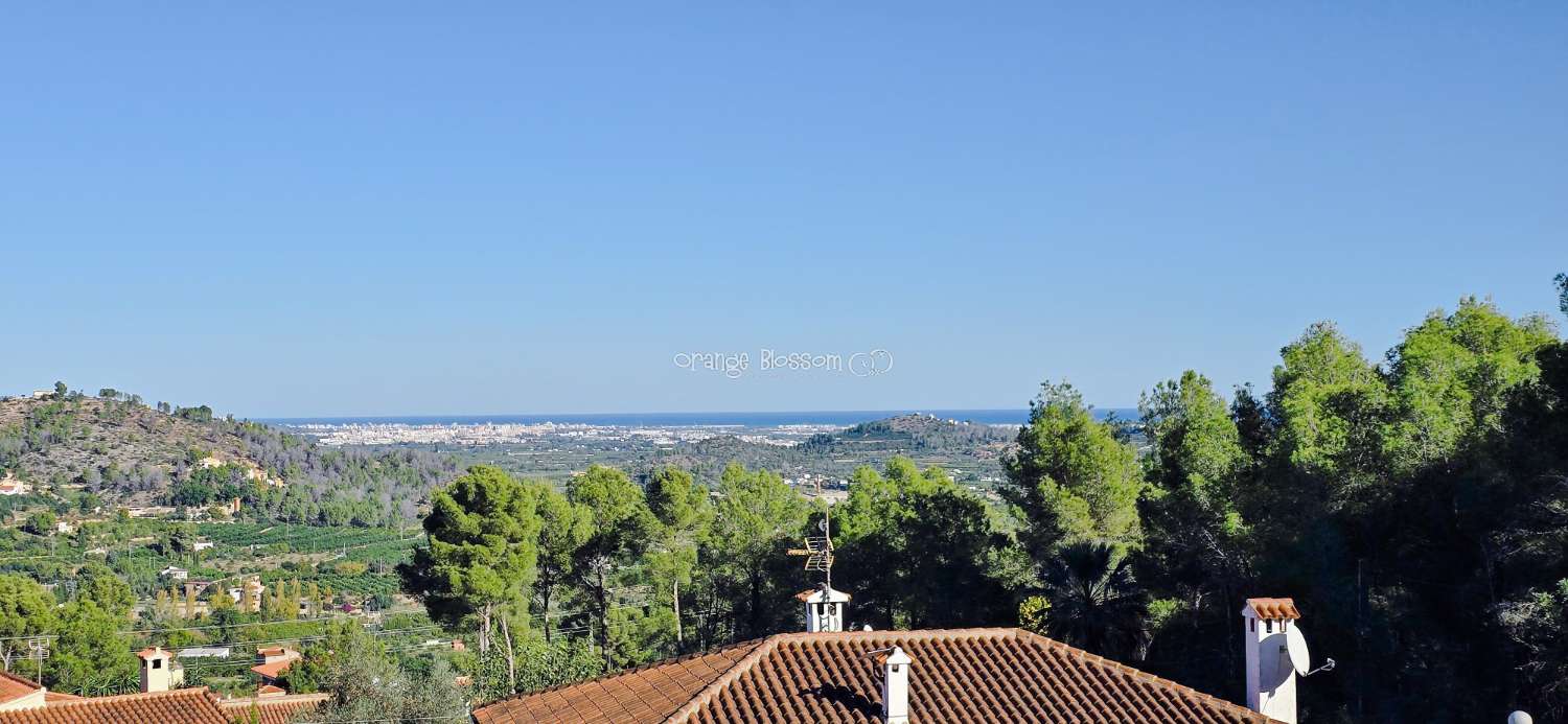 Peace and quiet with fabulous costal views.