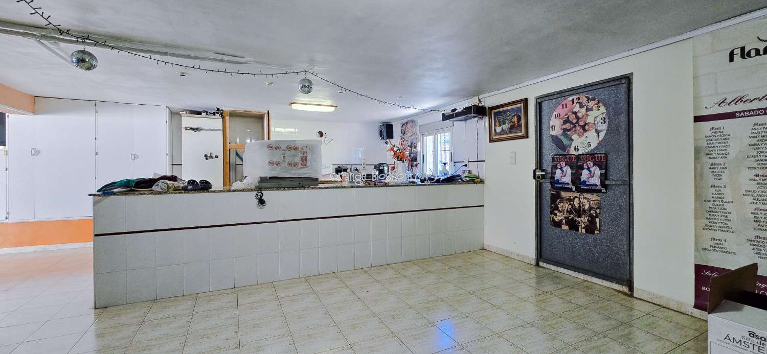 Peace and quiet with fabulous costal views.