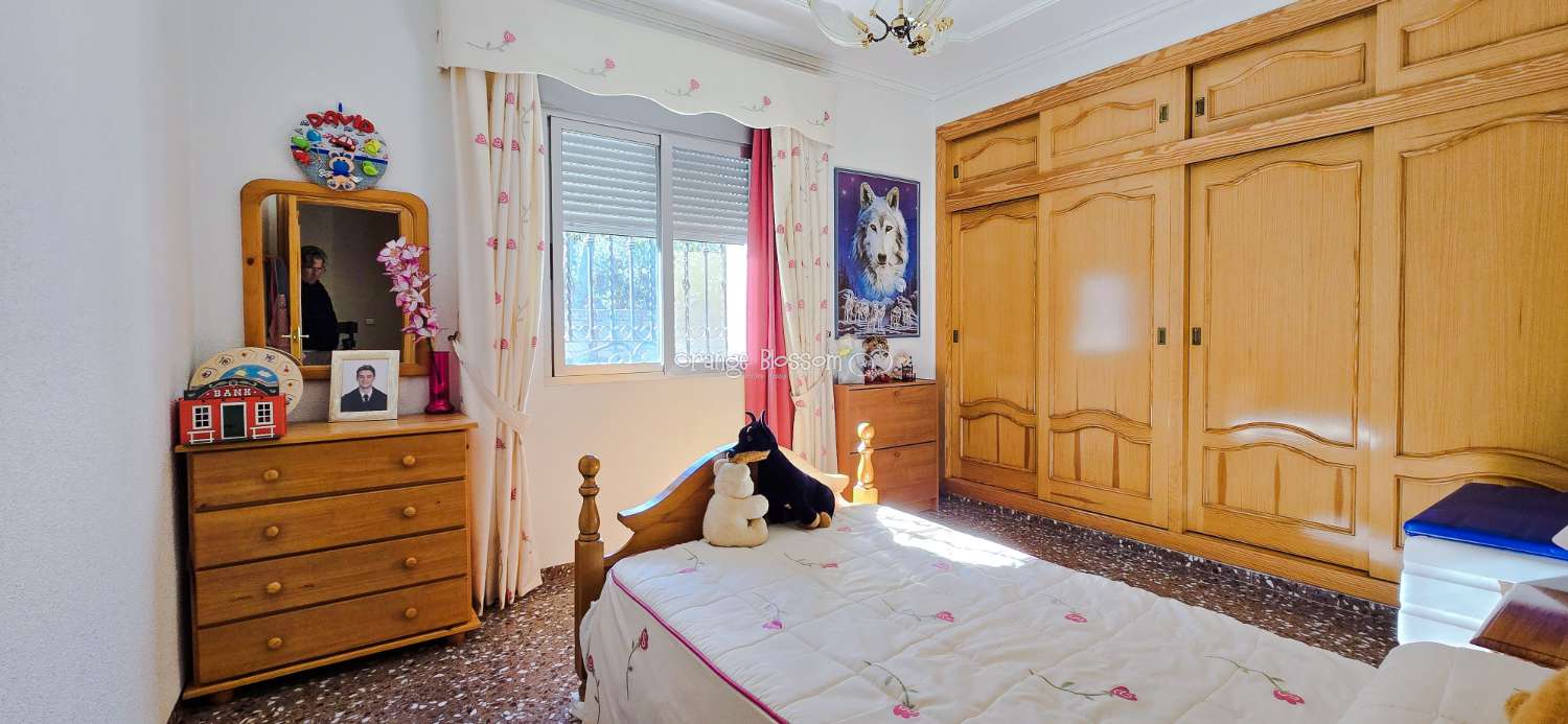 Peace and quiet with fabulous costal views.