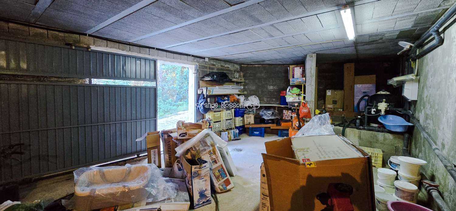 Peace and quiet with fabulous costal views.