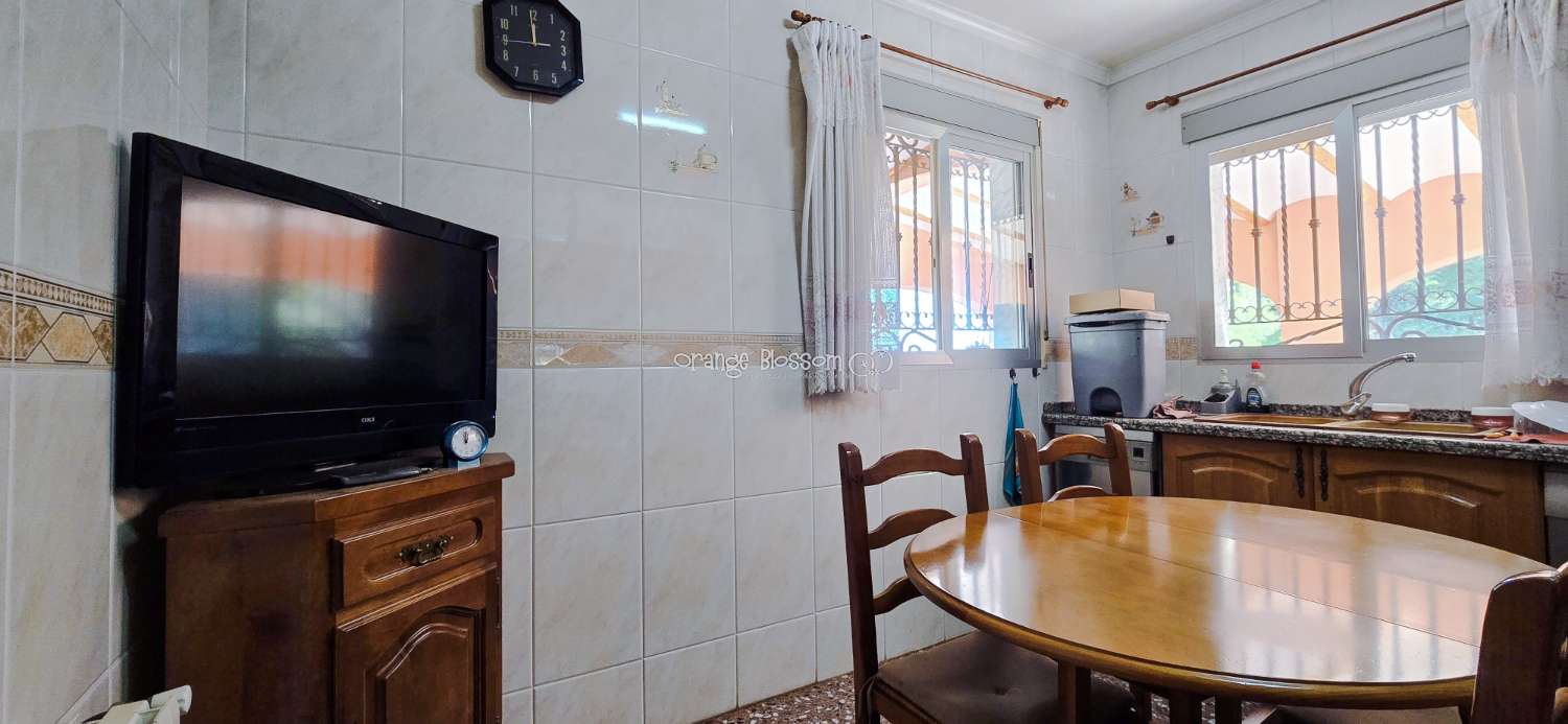 Peace and quiet with fabulous costal views.