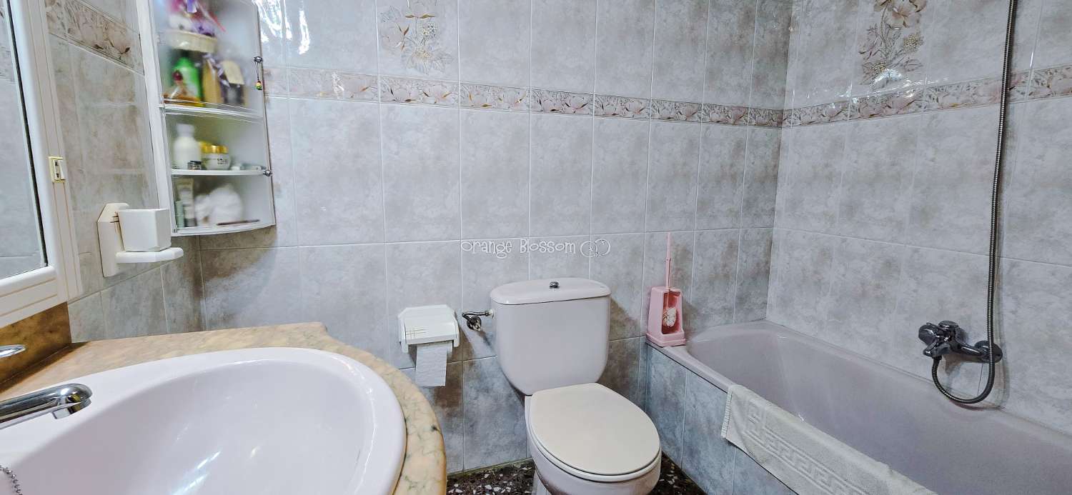 Peace and quiet with fabulous costal views.