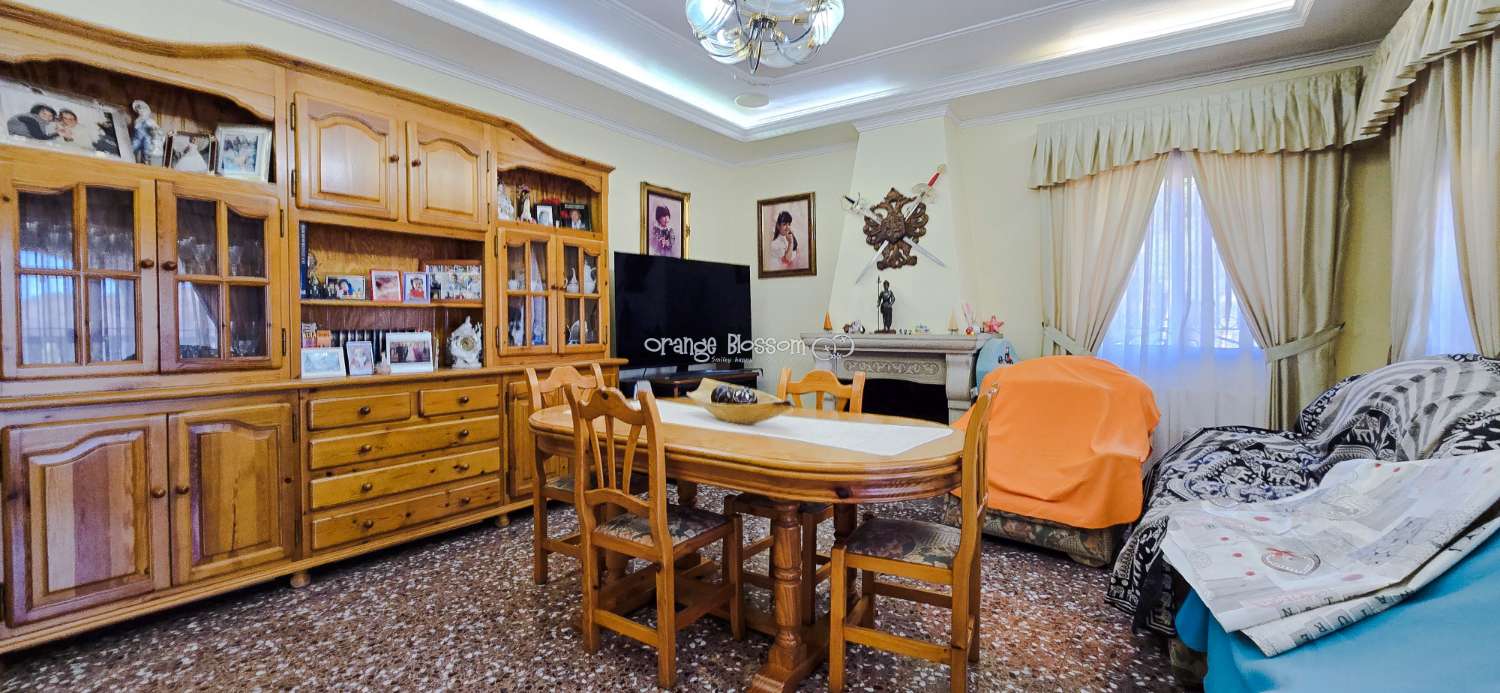 Peace and quiet with fabulous costal views.