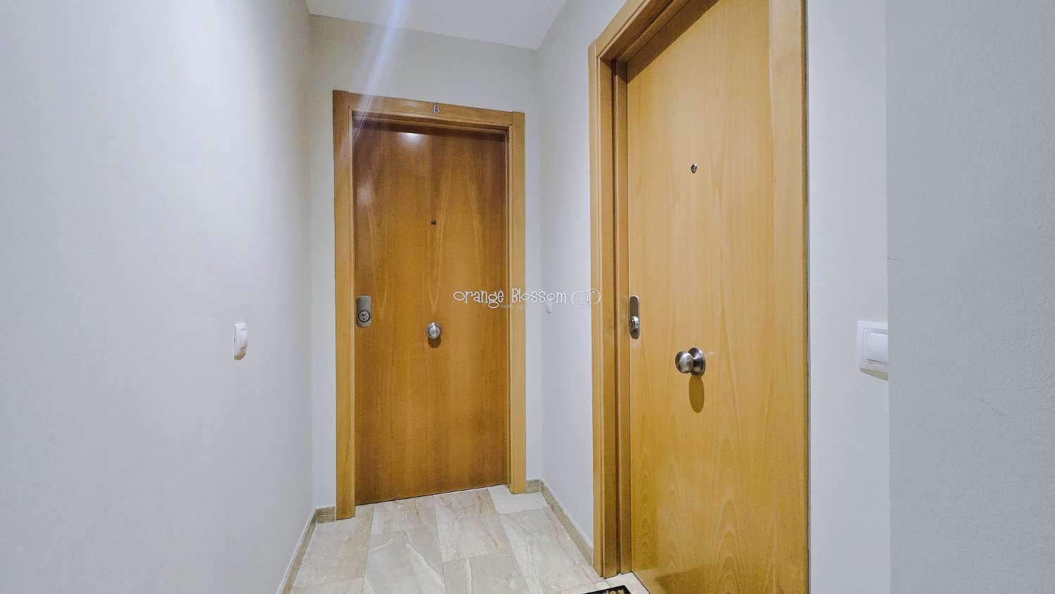 Ideally positioned, the apartment enjoys wonderful views along Villalonga’s main paseo, offering both a pleasant outlook and a real sense of connection to