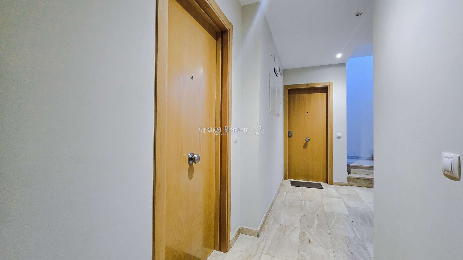 Ideally positioned, the apartment enjoys wonderful views along Villalonga’s main paseo, offering both a pleasant outlook and a real sense of connection to