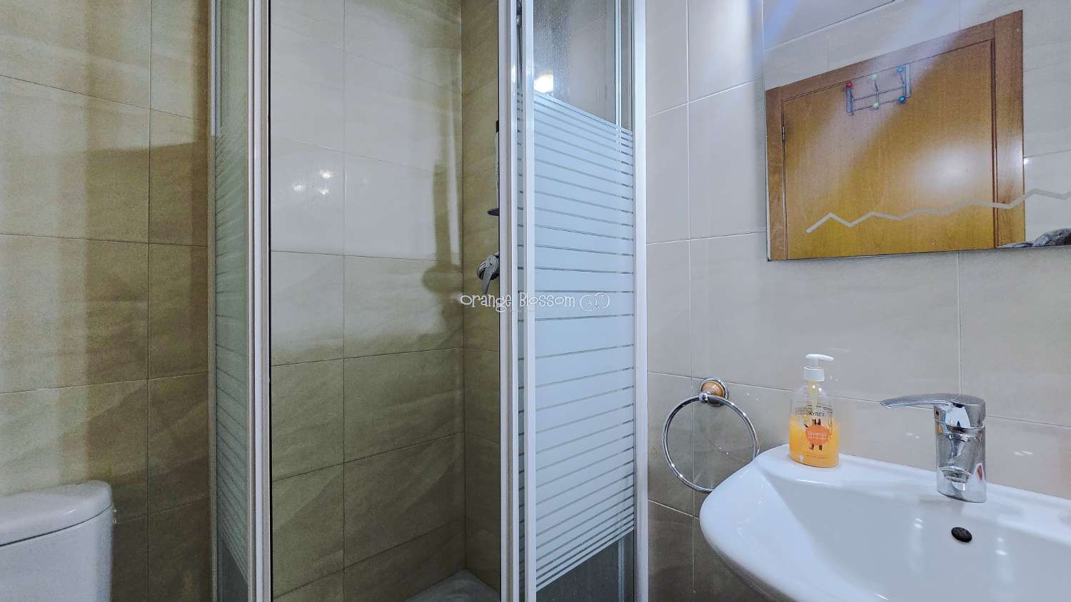 Ideally positioned, the apartment enjoys wonderful views along Villalonga’s main paseo, offering both a pleasant outlook and a real sense of connection to