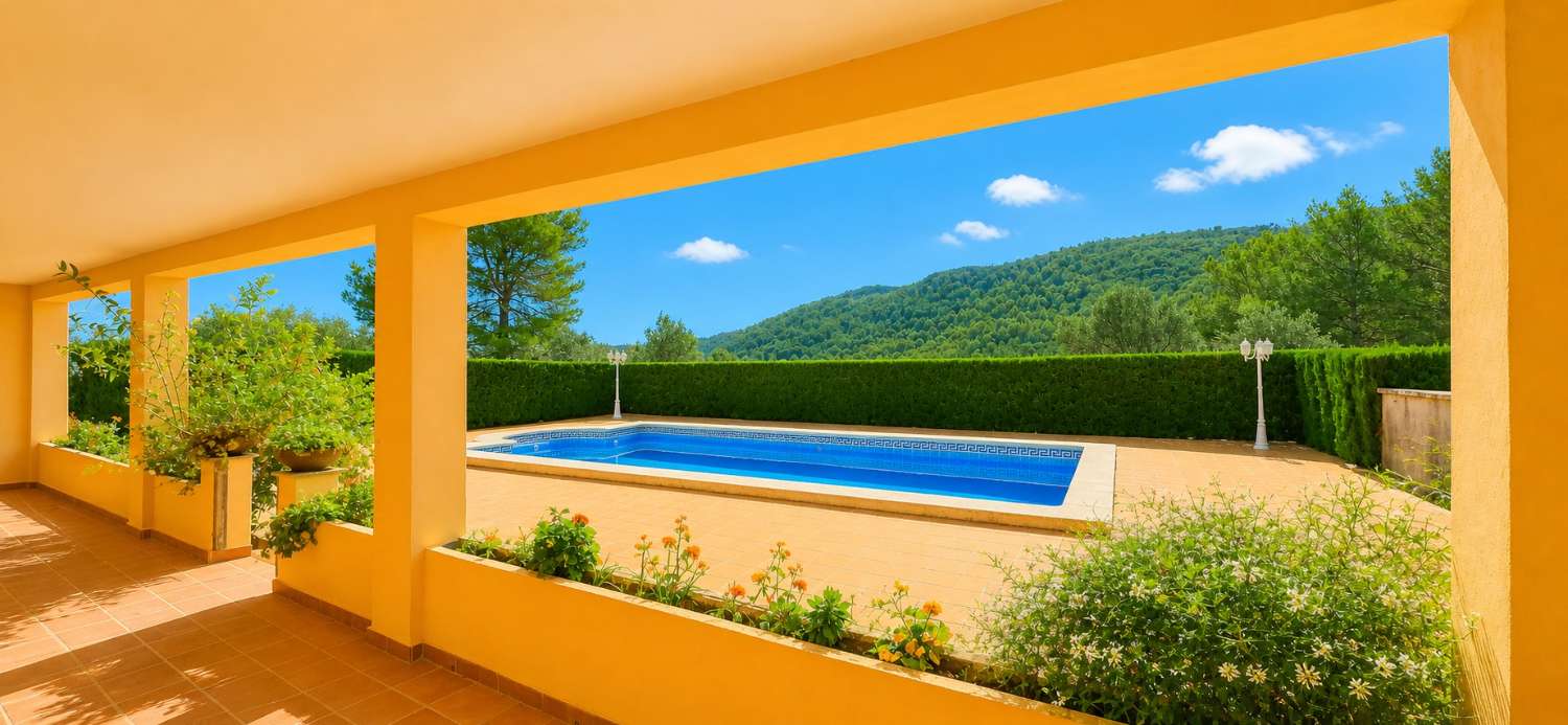 An exceptional opportunity to acquire a truly unique and versatile country residence.