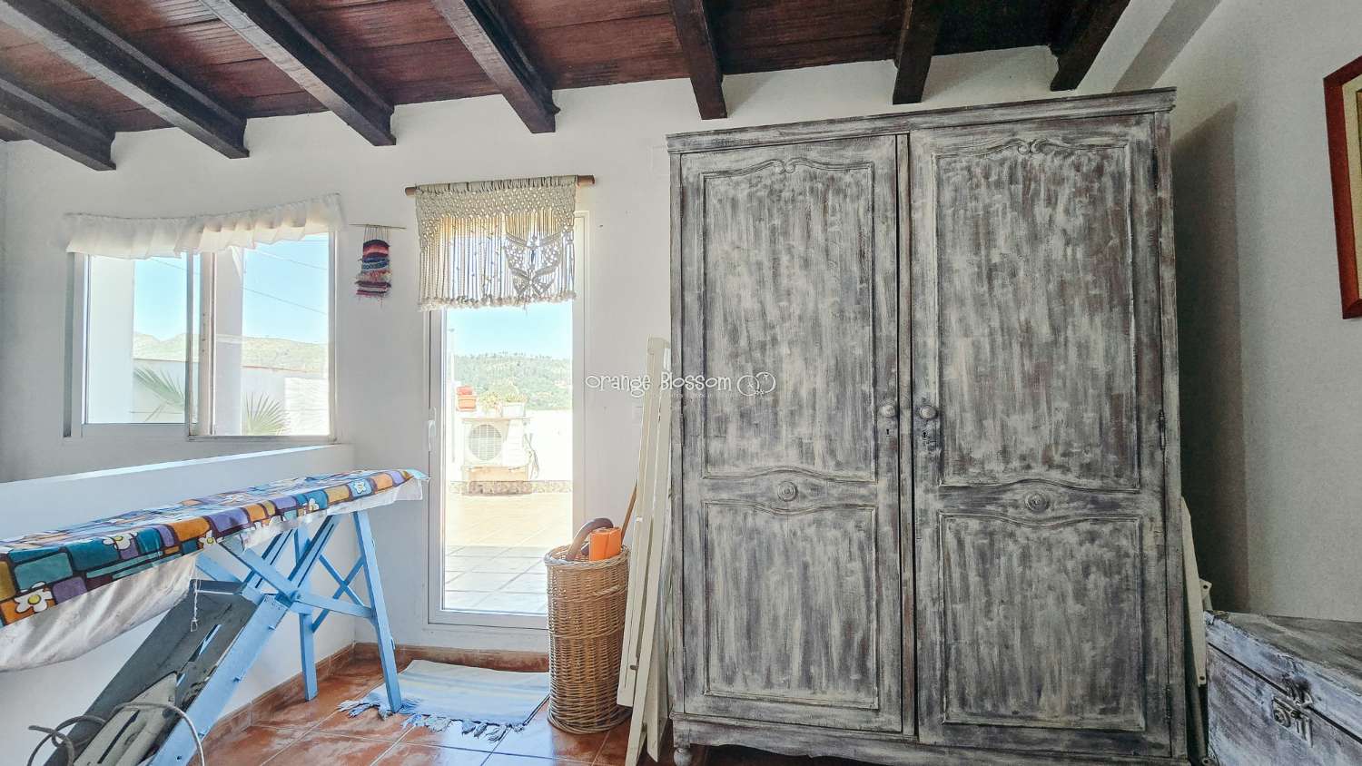 A charming and cosy village house ready to move into.