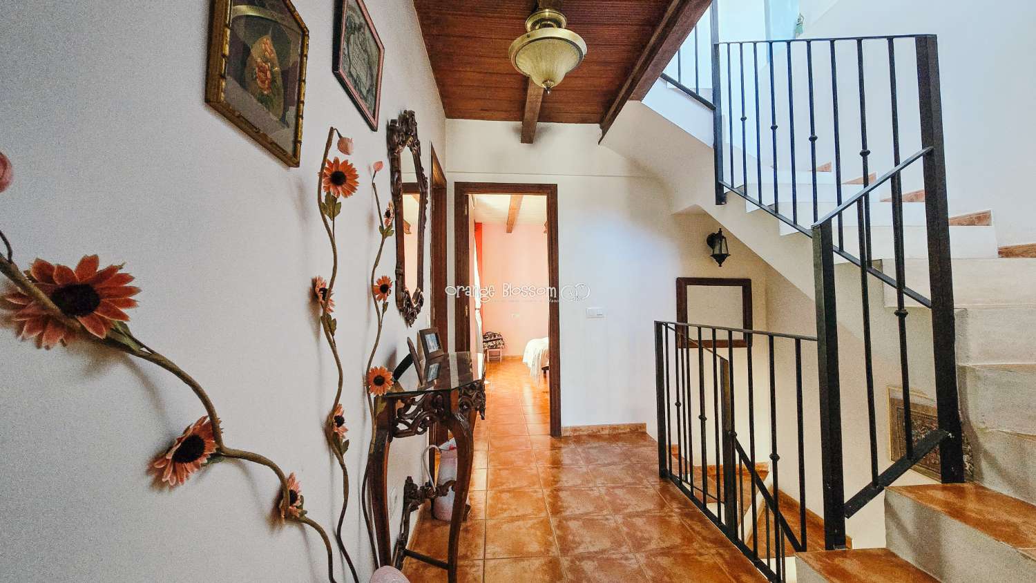 A charming and cosy village house ready to move into.