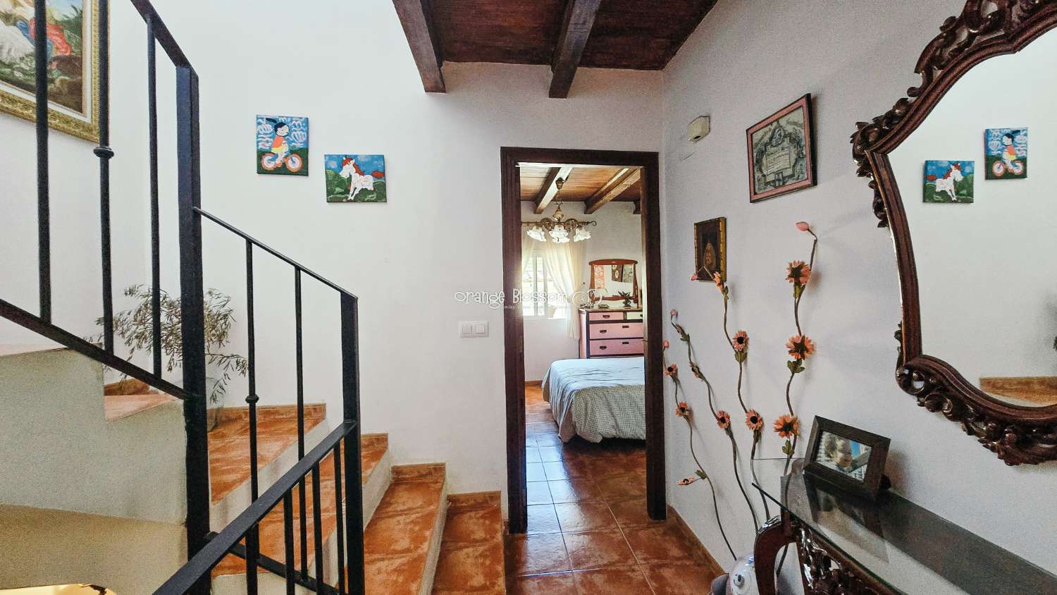 A charming and cosy village house ready to move into.