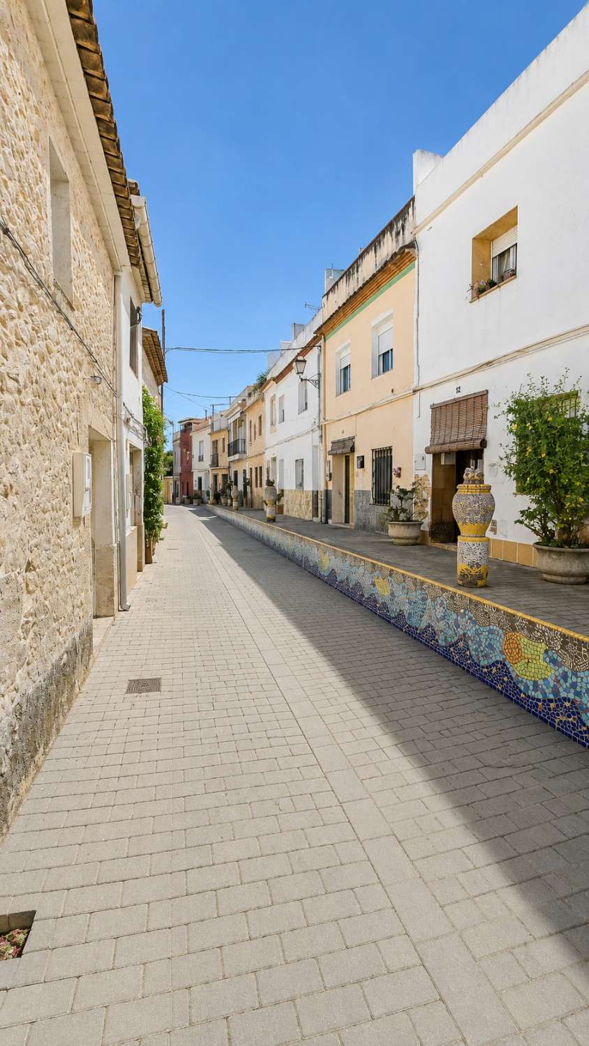 A charming and cosy village house ready to move into.