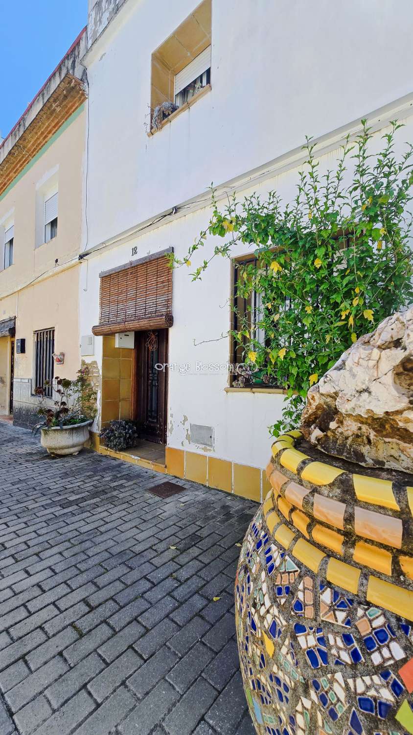 A charming and cosy village house ready to move into.