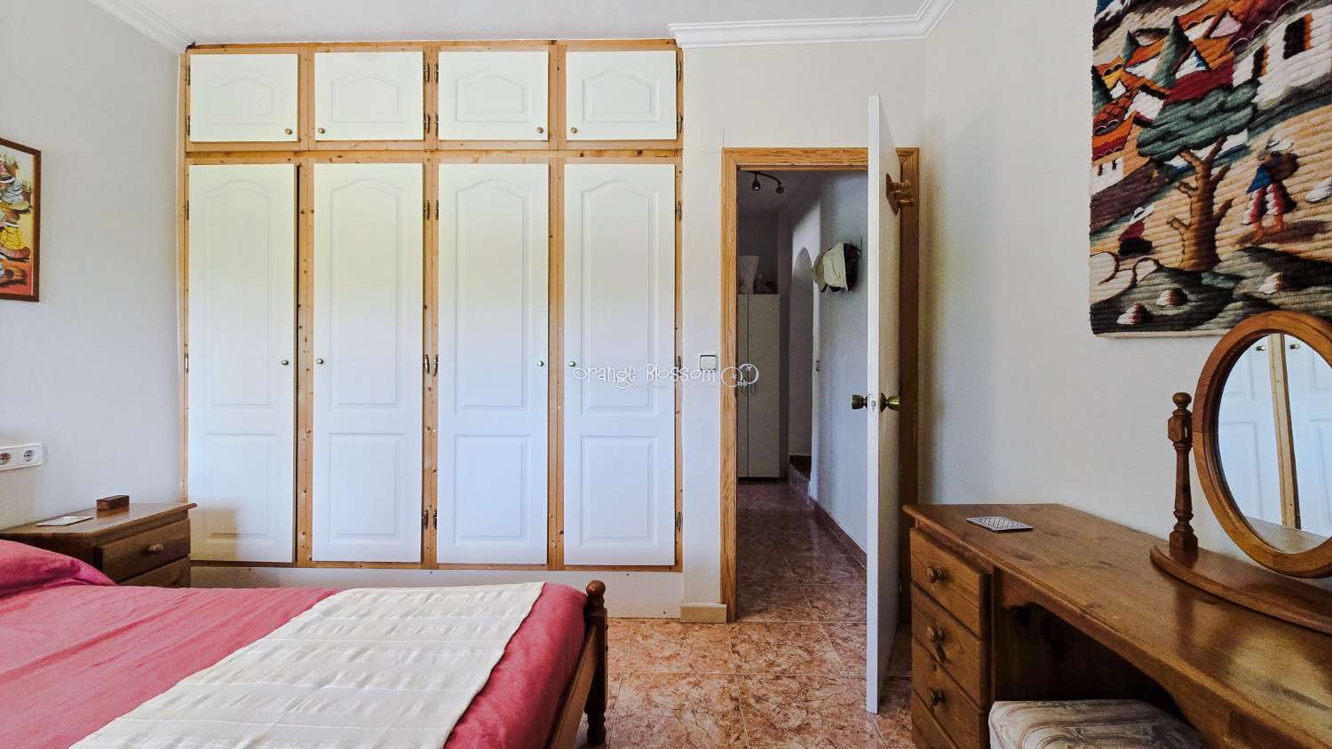 Charming Country Villa with Beautiful Gardens, Swimming Pool and Stunning Valley Views