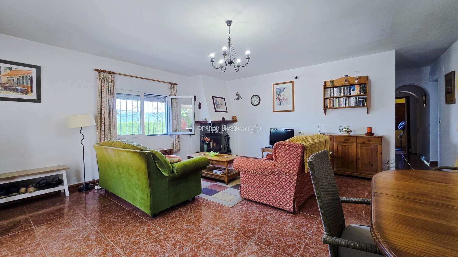 Charming Country Villa with Beautiful Gardens, Swimming Pool and Stunning Valley Views