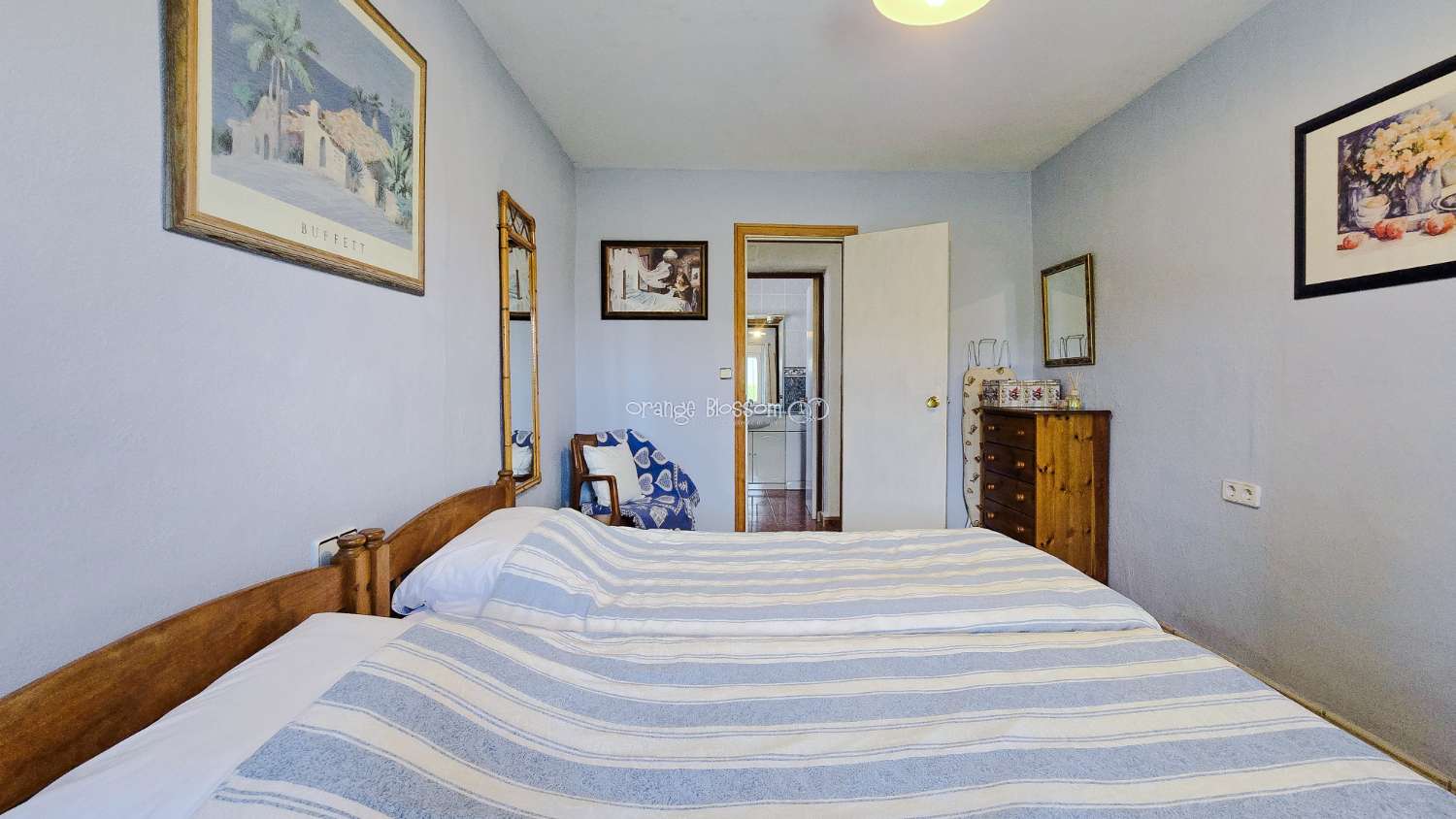 Charming Country Villa with Beautiful Gardens, Swimming Pool and Stunning Valley Views