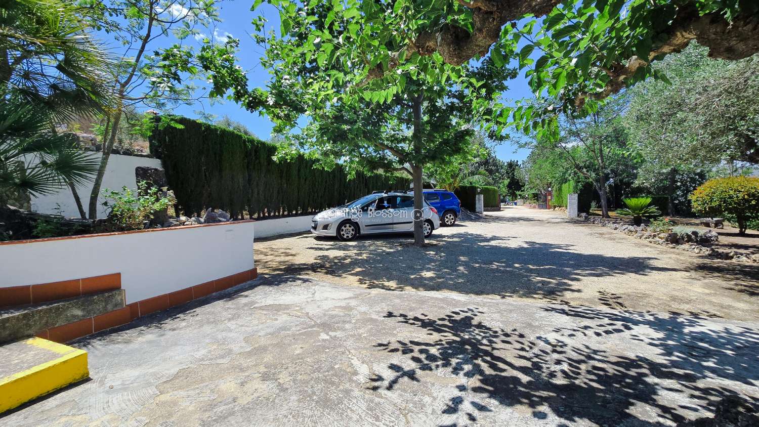 Charming Country Villa with Beautiful Gardens, Swimming Pool and Stunning Valley Views