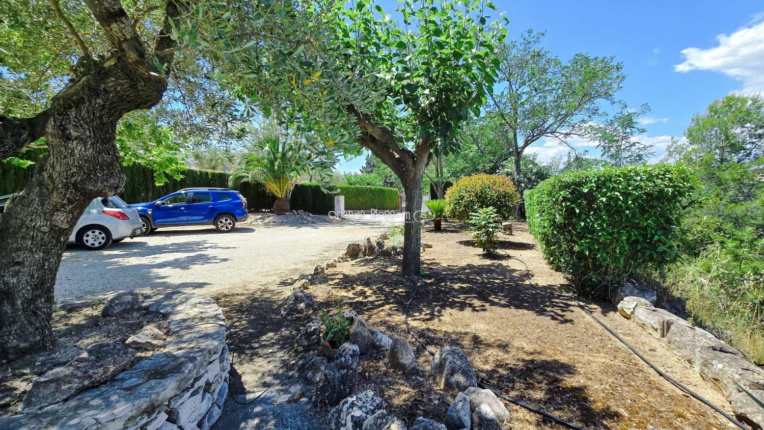 Charming Country Villa with Beautiful Gardens, Swimming Pool and Stunning Valley Views