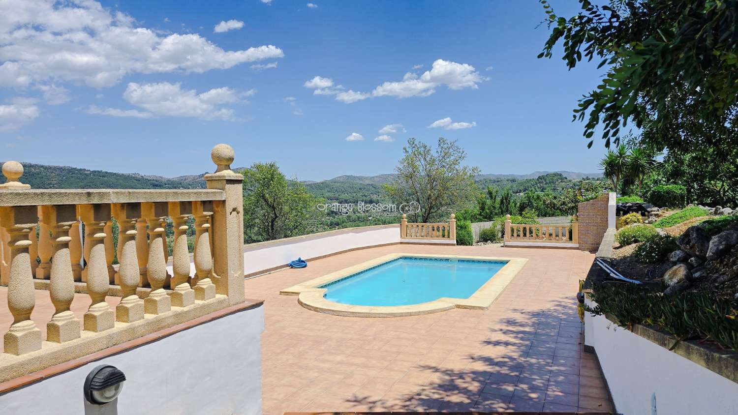 Charming Country Villa with Beautiful Gardens, Swimming Pool and Stunning Valley Views