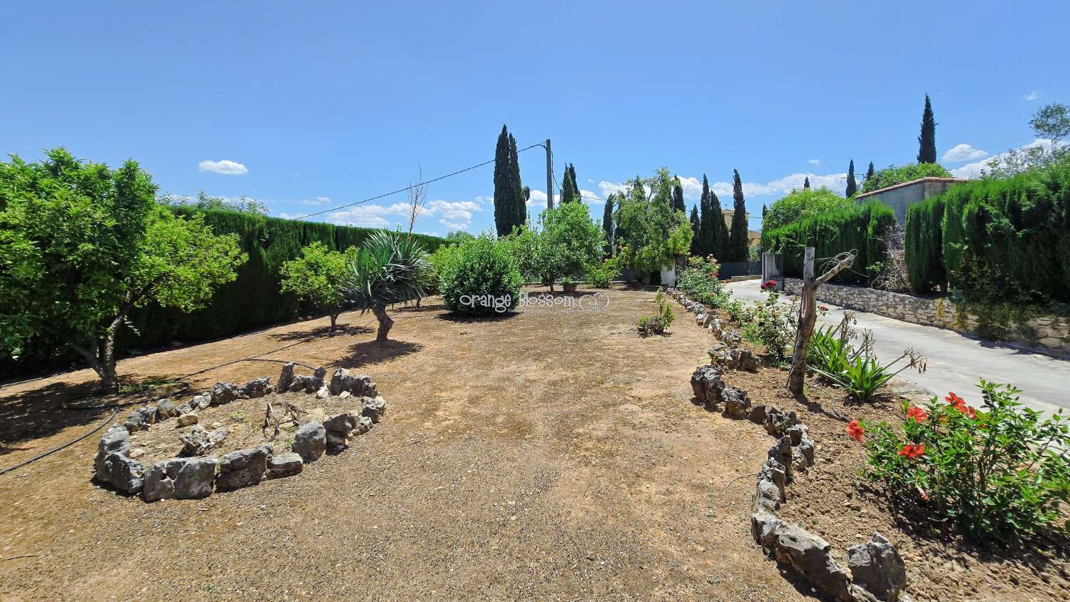 Charming Country Villa with Beautiful Gardens, Swimming Pool and Stunning Valley Views