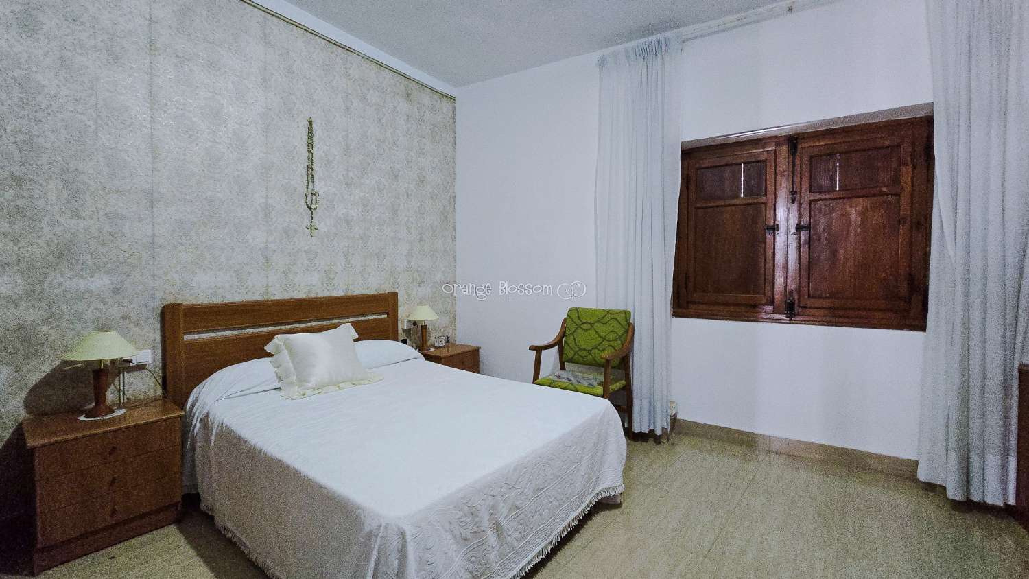 Townhouse with Spectacular Church, Sea and Rooftop Views in the Heart of Oliva