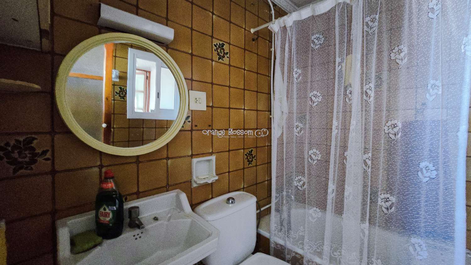 Townhouse with Spectacular Church, Sea and Rooftop Views in the Heart of Oliva