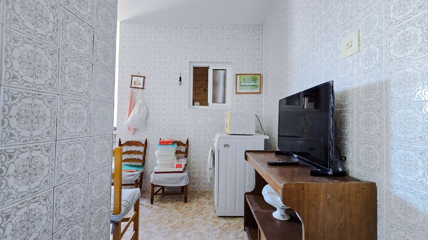 Townhouse with Spectacular Church, Sea and Rooftop Views in the Heart of Oliva