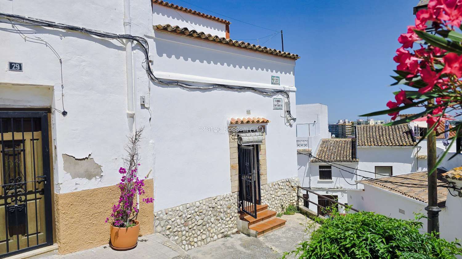 Townhouse with Spectacular Church, Sea and Rooftop Views in the Heart of Oliva