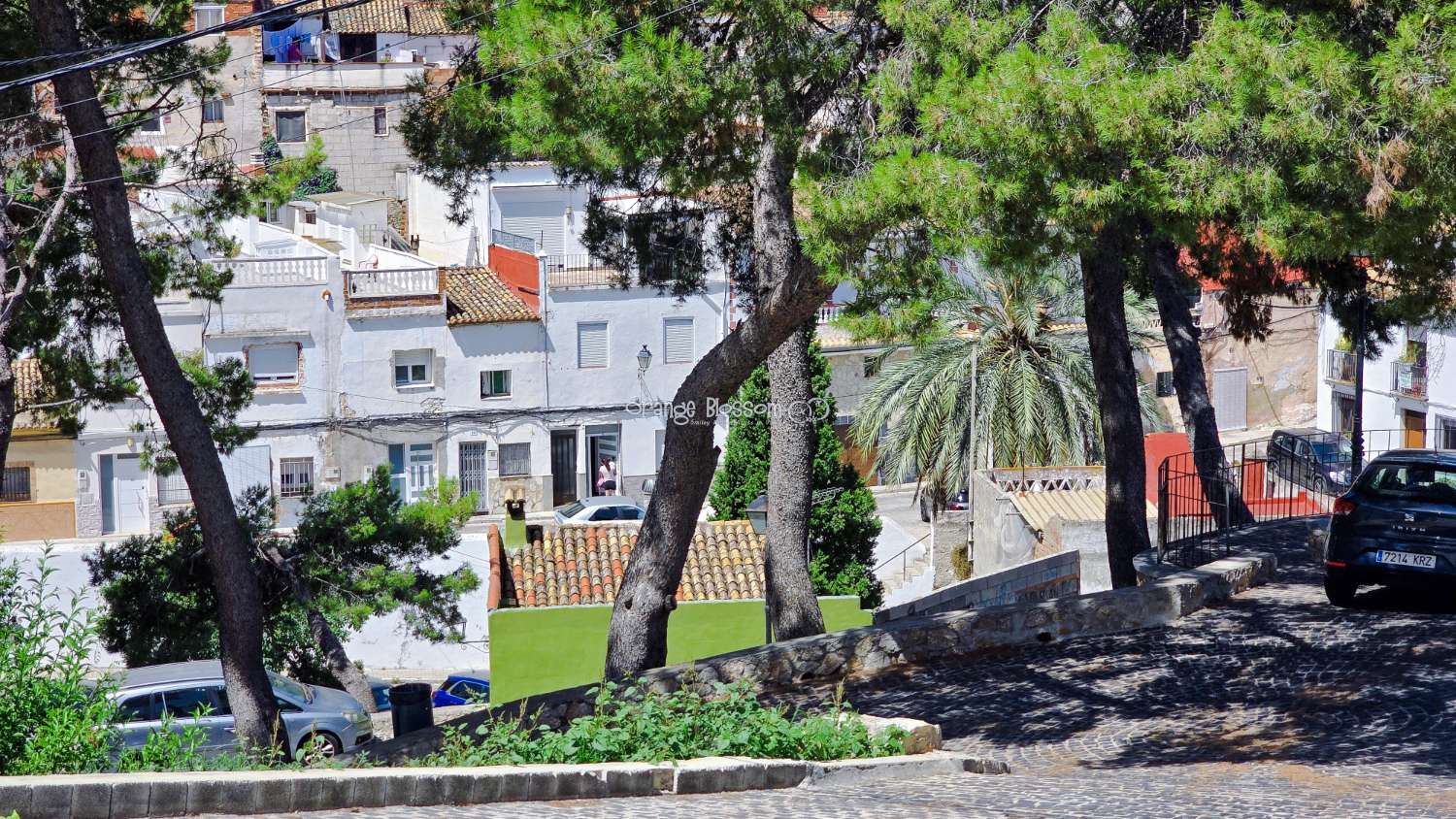 Townhouse with Spectacular Church, Sea and Rooftop Views in the Heart of Oliva