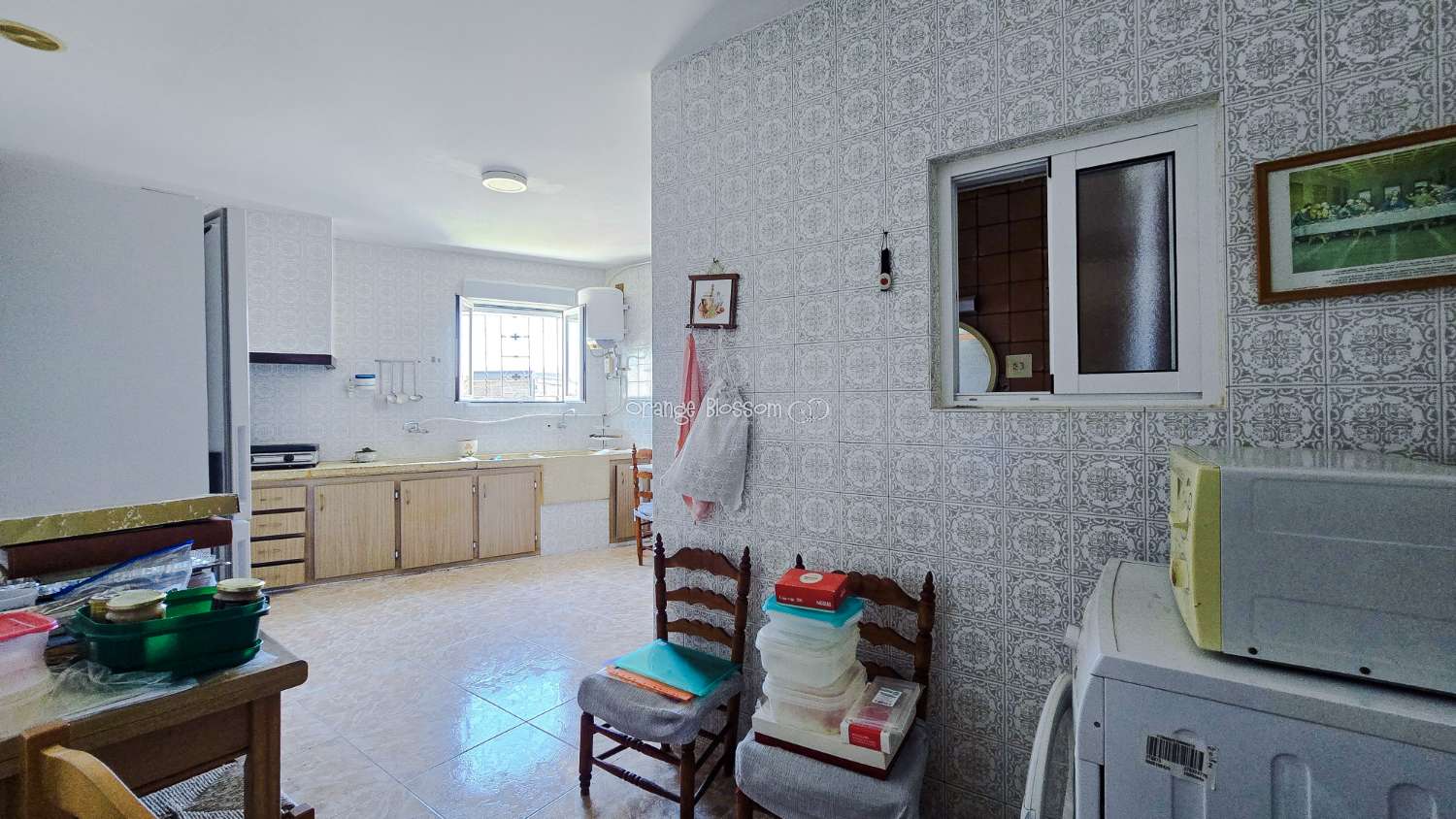 Townhouse with Spectacular Church, Sea and Rooftop Views in the Heart of Oliva