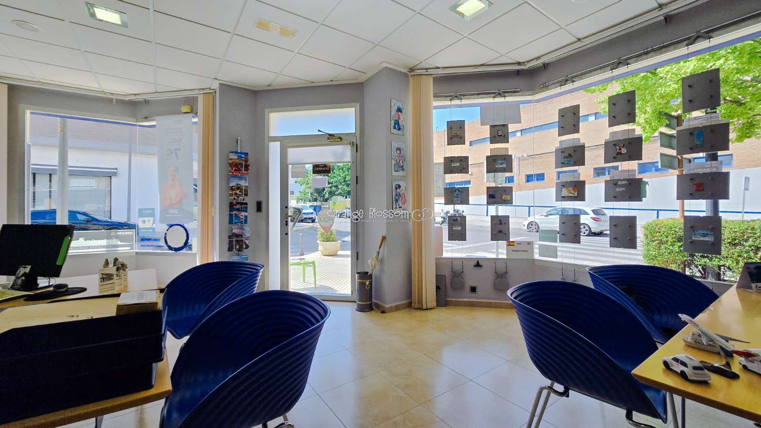 Local comercial con excelente potencial para convertirlo en una vivienda en planta baja – Villalonga, La Safor