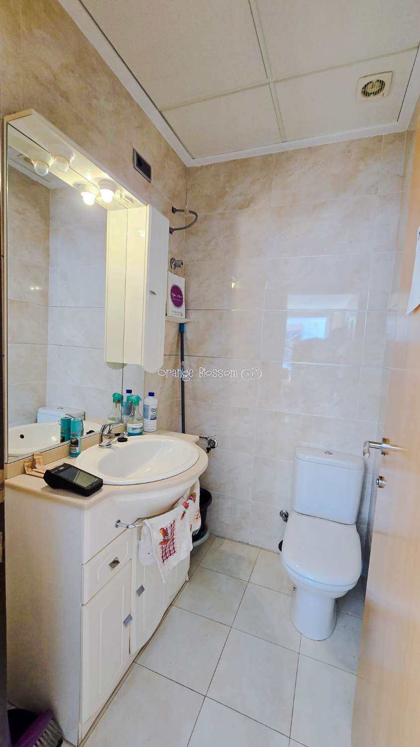 Local comercial con excelente potencial para convertirlo en una vivienda en planta baja – Villalonga, La Safor