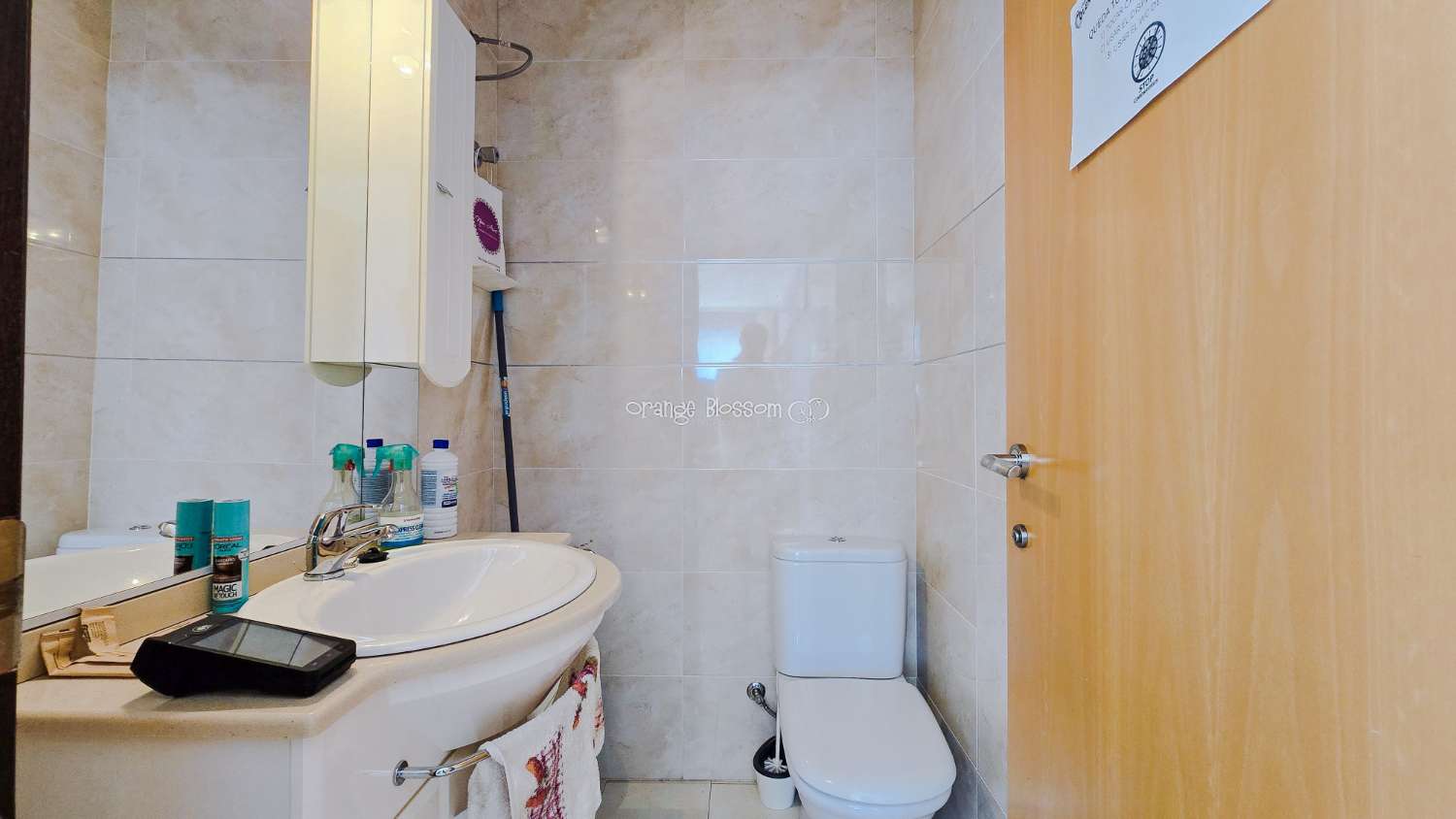 Local comercial con excelente potencial para convertirlo en una vivienda en planta baja – Villalonga, La Safor