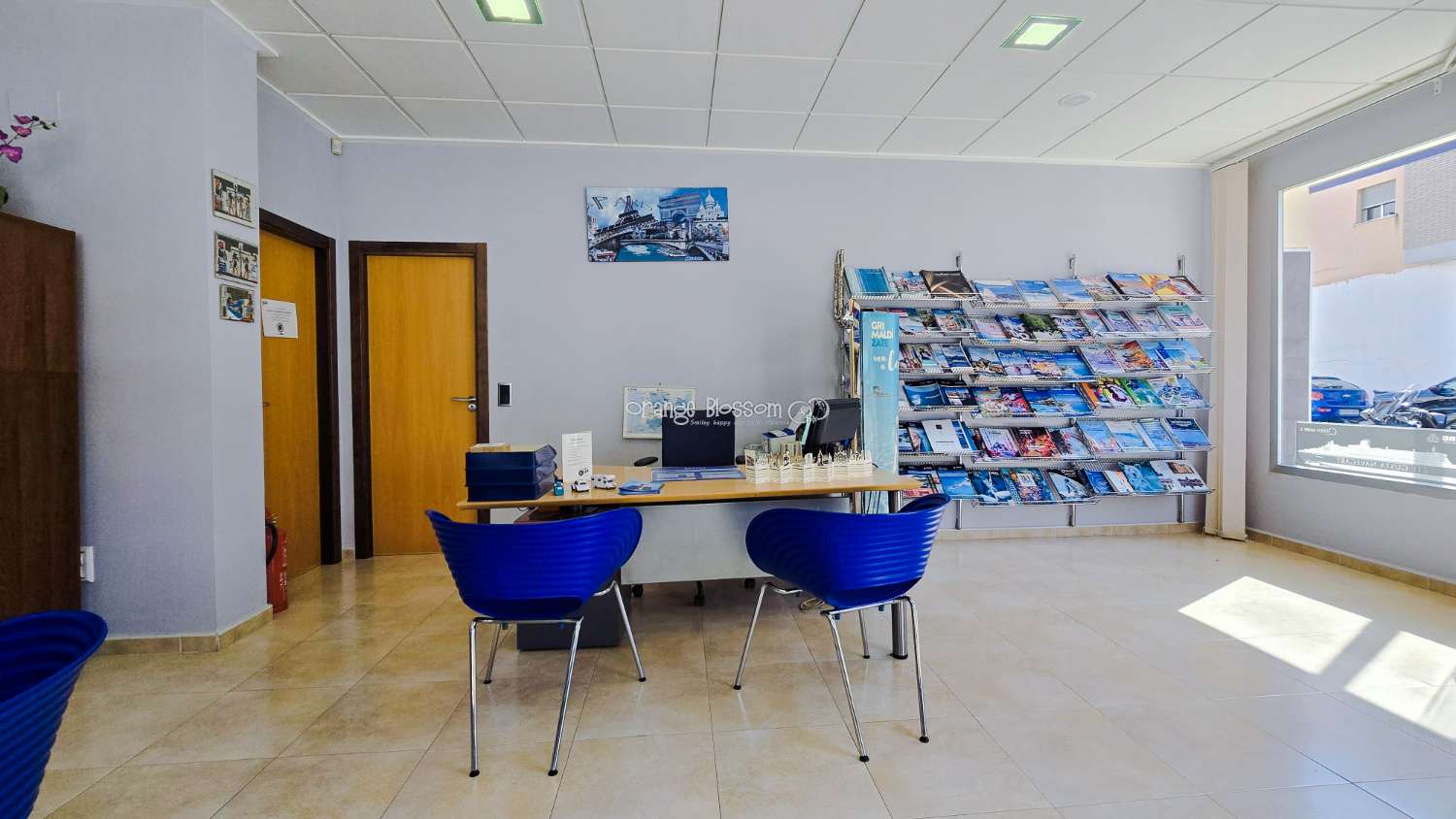 Local comercial con excelente potencial para convertirlo en una vivienda en planta baja – Villalonga, La Safor