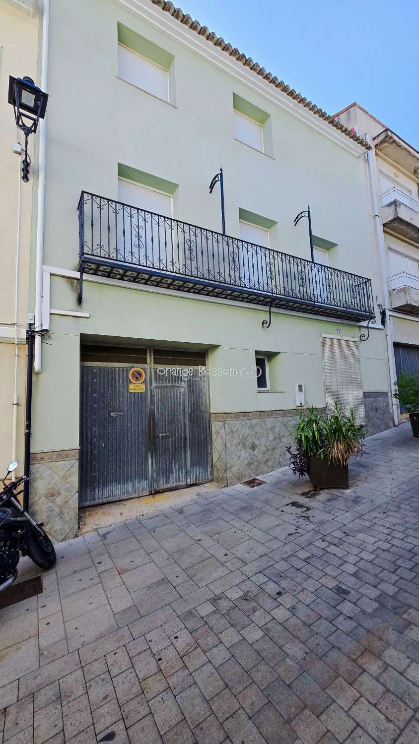A substantial property distributed over three floors and benefits from a solid construction, built very much with longevity in mind.