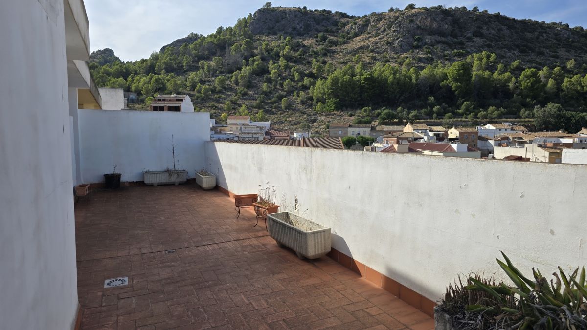 Penthouse apartment in Ador with huge terrace and sea views