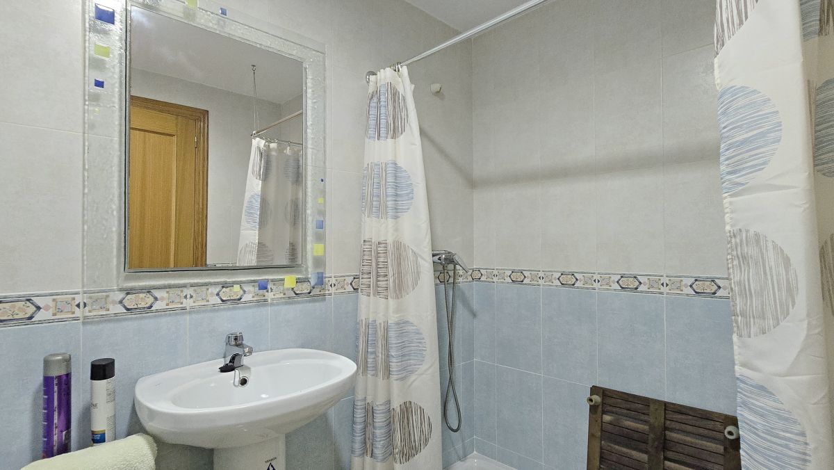 Penthouse apartment in Ador with huge terrace and sea views