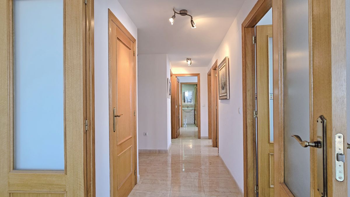 Penthouse apartment in Ador with huge terrace and sea views